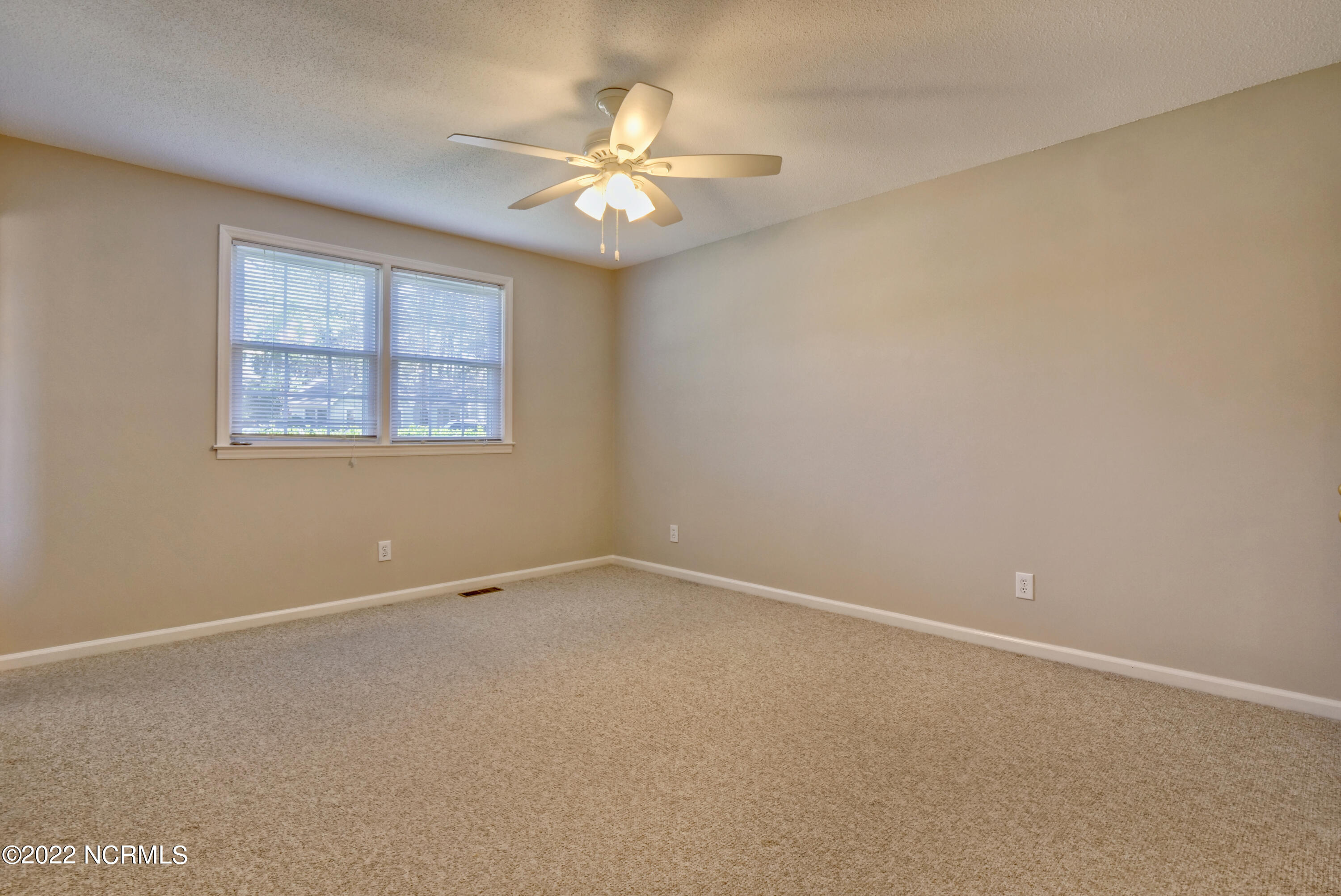 409 Rolling Road Wilmington, NC 28405 - Photo 21 of 34 P7011417_18_19_20_21_22_23