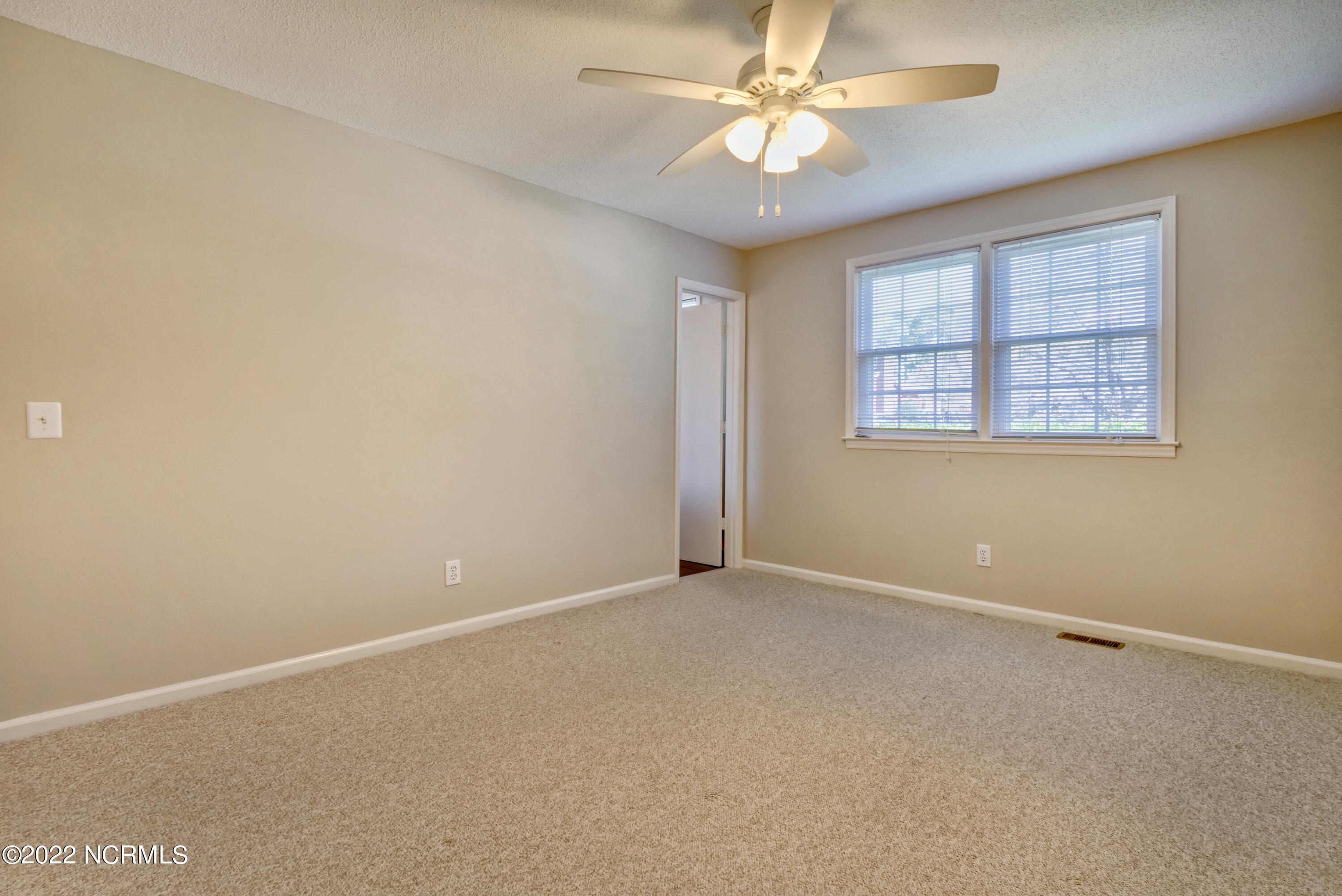 409 Rolling Road Wilmington, NC 28405 - Photo 23 of 34 P7011431_2_3_4_5_6_7