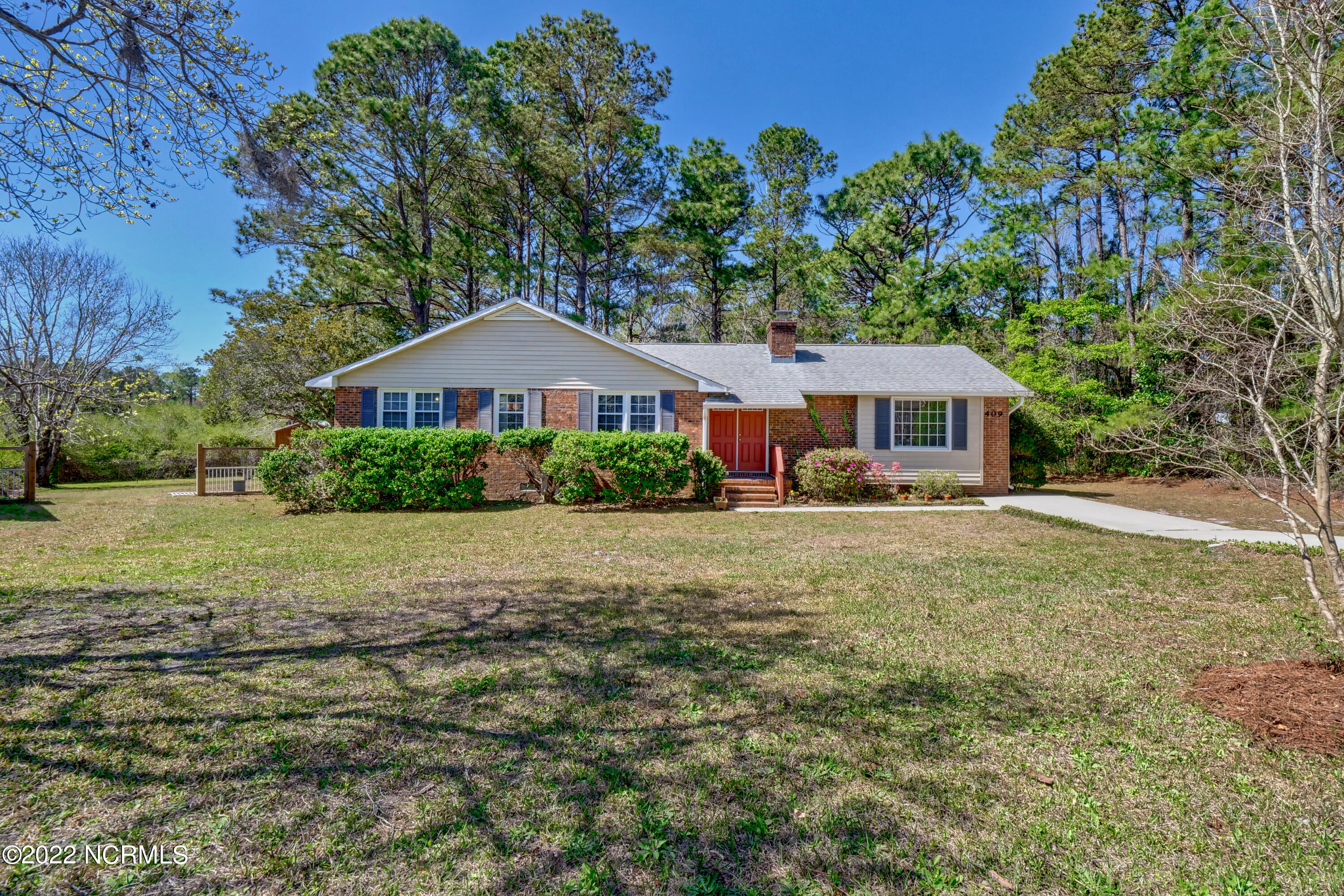 409 Rolling Road Wilmington, NC 28405 - Photo 3 of 34 P7011291_2_3_4_5_6_7
