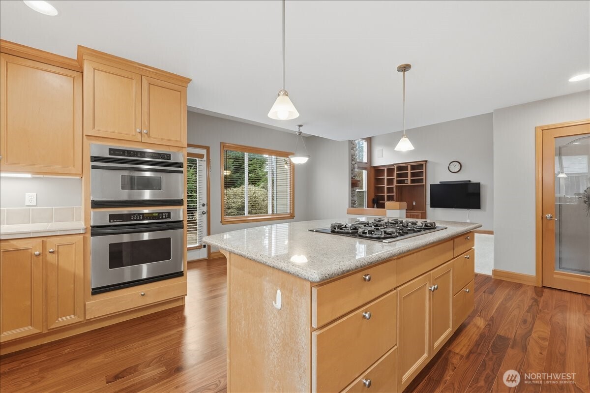 23107 96th Place South Kent, WA 98031 - Photo 12 of 40