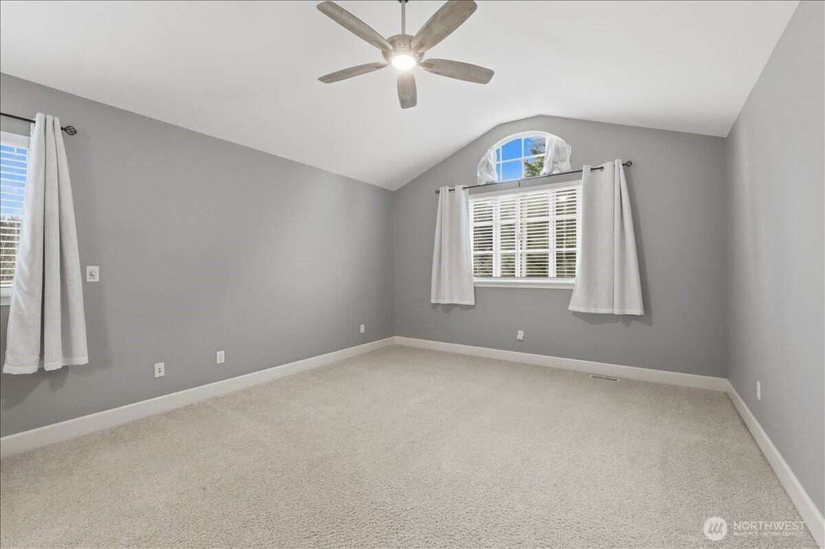 23107 96th Place South Kent, WA 98031 - Photo 19 of 40