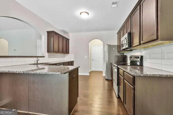 $2,450 | 240 Stillwood Drive, Newnan, GA 30265