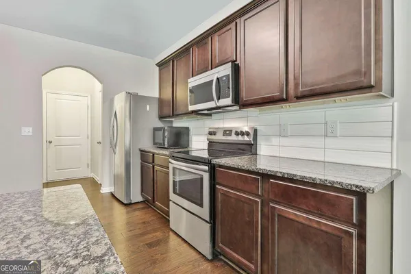 $2,450 | 240 Stillwood Drive, Newnan, GA 30265
