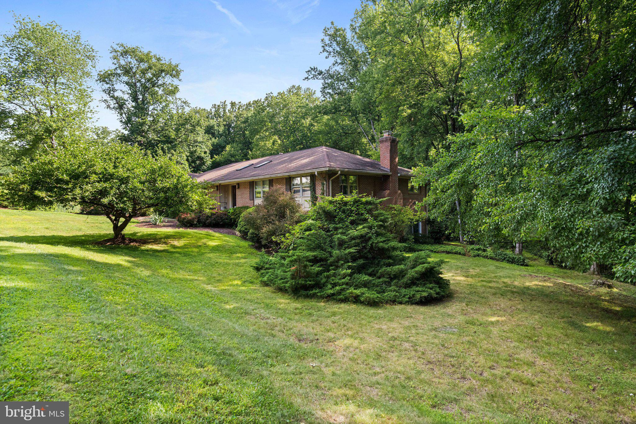 12104 Vale Road Oakton, VA 22124 - Photo 9 of 15