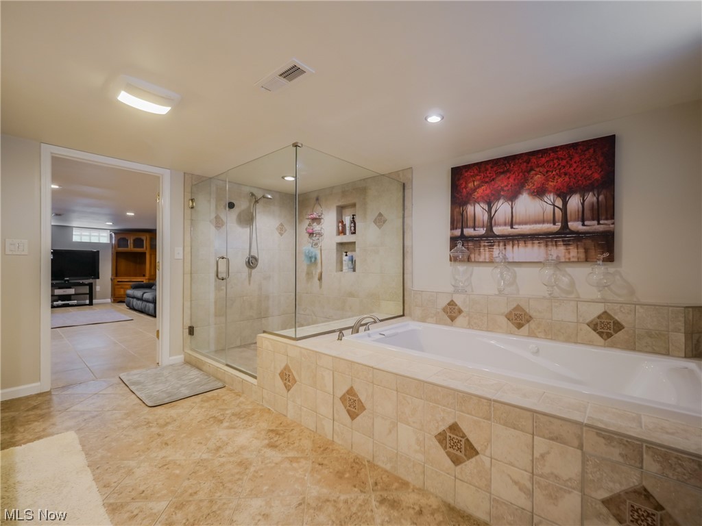 7052 Maplewood Road Parma Heights, OH 44130 - Photo 14 of 22 Gallery Image 14