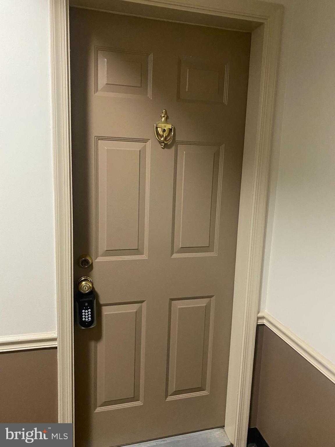1905 North Rhodes Street, Unit 34 Arlington, VA 22201 - Photo 2 of 33