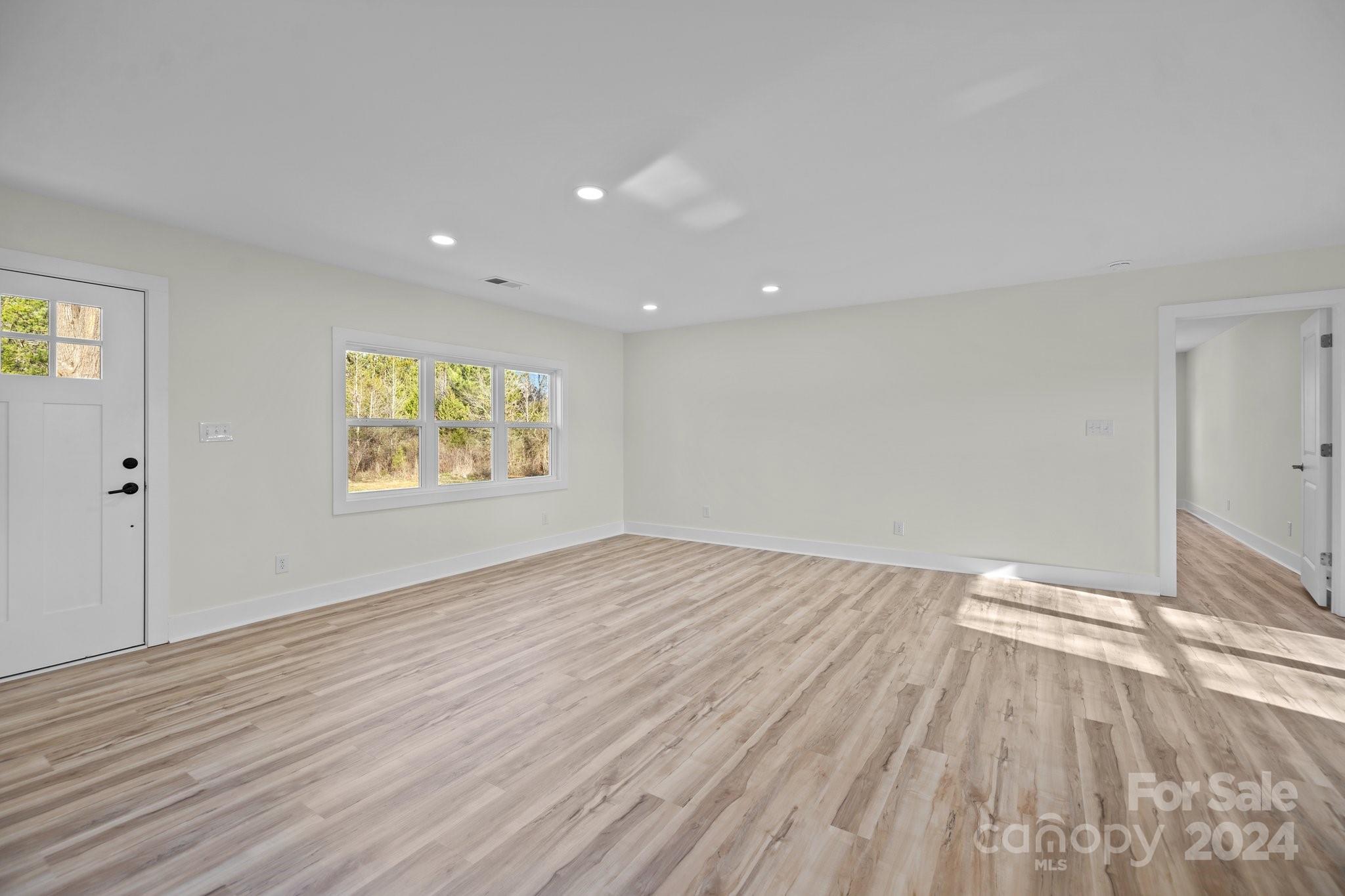 7562 Green Pond Road Fort Mill, SC 29707 - Photo 5 of 40 Gallery Image 5