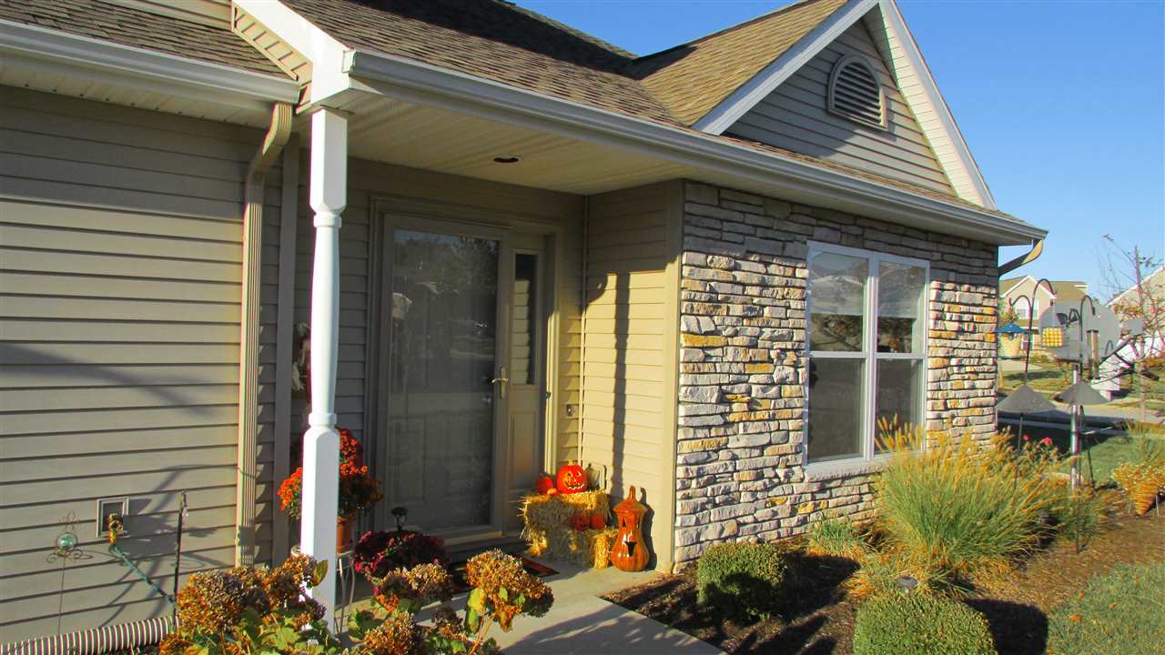 9921 Oak Trail Road Fort Wayne, IN 46825 - Photo 3 of 10 Gallery Image 3