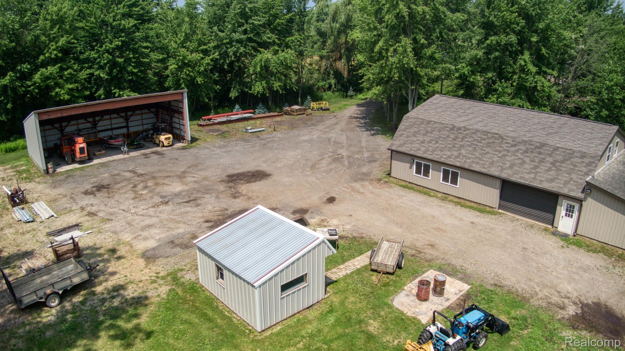7515 West Lange Road Fowlerville, MI 48836 - Photo 10 of 43 Gallery Image 10