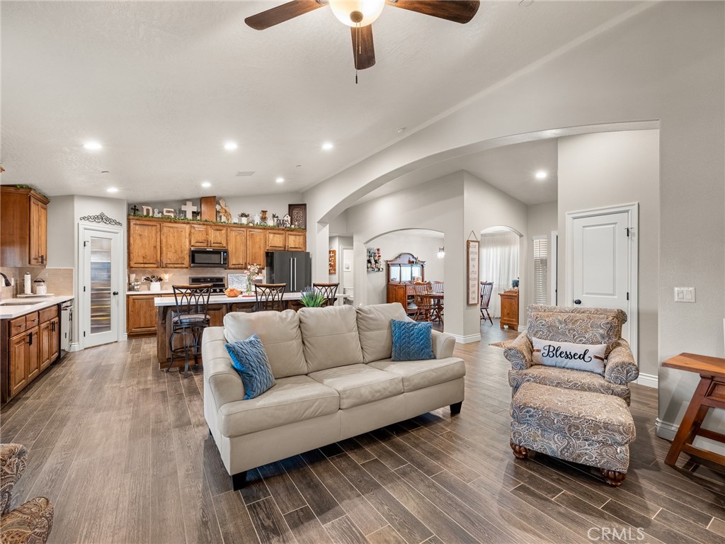 15620 Erie Road Apple Valley, CA 92307 - Photo 13 of 53