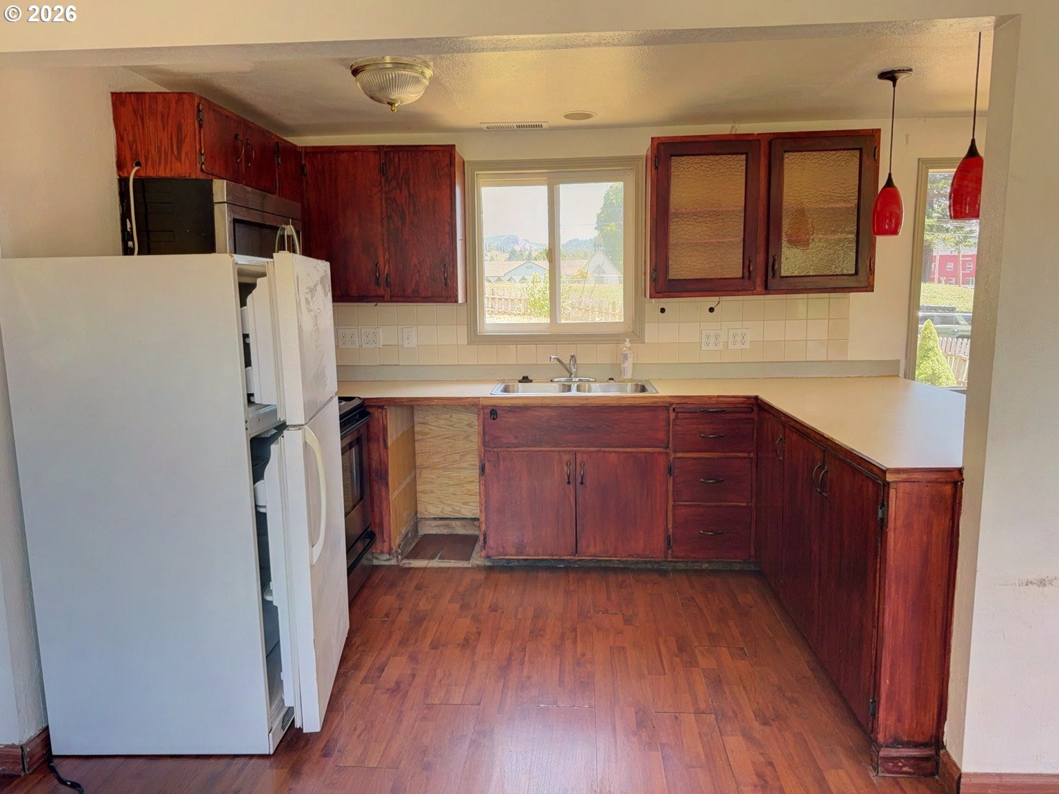 146 1st Street Myrtle Point, OR 97458 - Photo 32 of 47 Kitchen