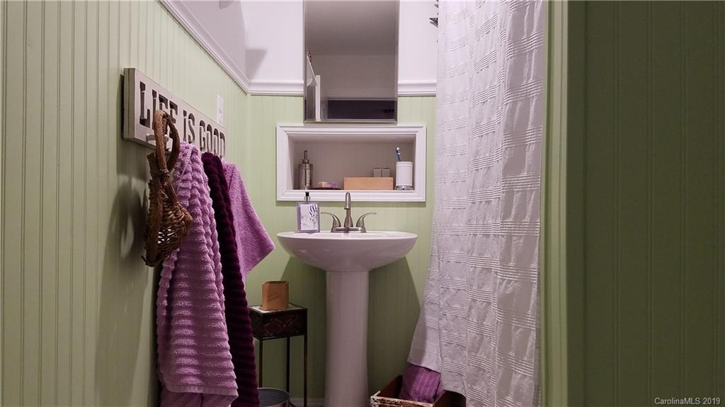 1542 Philadelphia Church Road Dallas, NC 28034 - Photo 14 of 26 Gallery Image 14