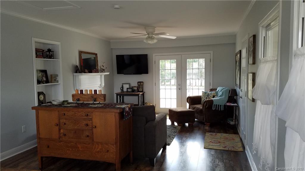 1542 Philadelphia Church Road Dallas, NC 28034 - Photo 18 of 26 Gallery Image 18