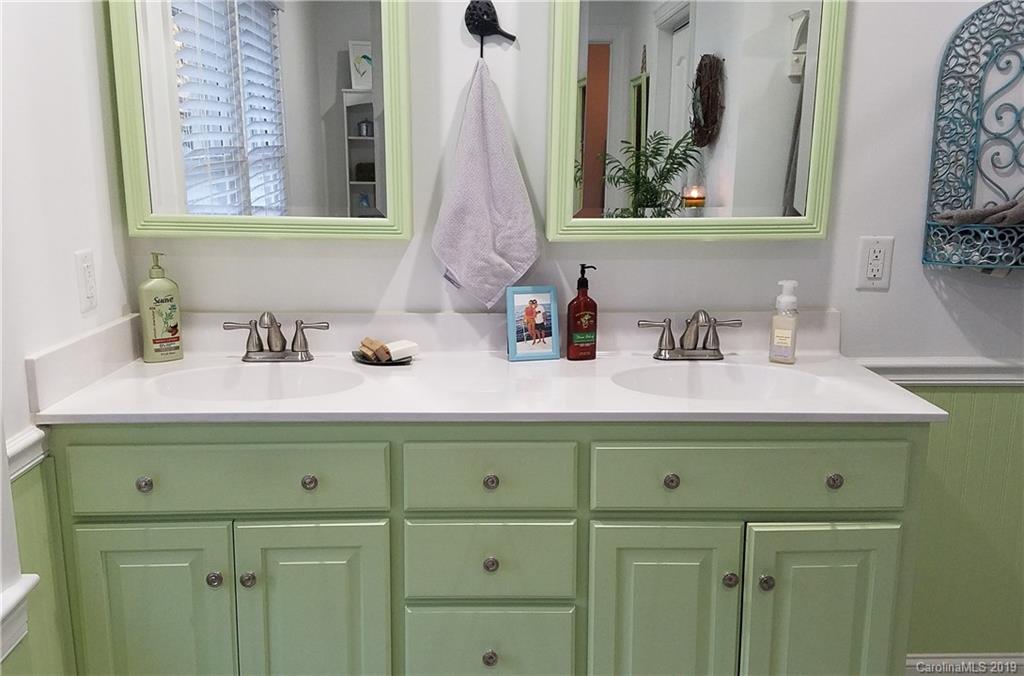 1542 Philadelphia Church Road Dallas, NC 28034 - Photo 9 of 26 Gallery Image 9