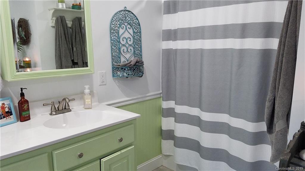 1542 Philadelphia Church Road Dallas, NC 28034 - Photo 10 of 26 Gallery Image 10
