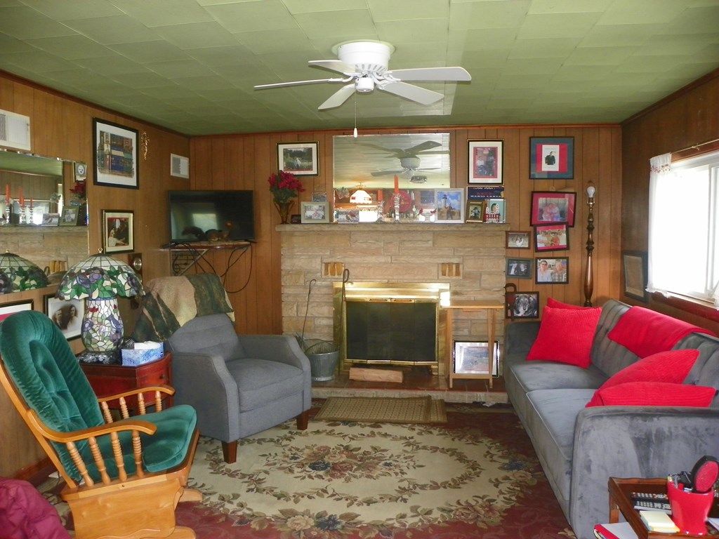 2075 Church Hill Road East Hickory, PA 16321 - Photo 2 of 21