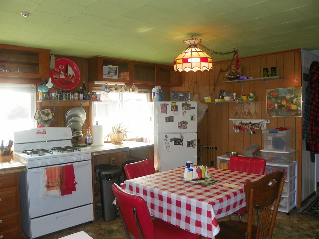 2075 Church Hill Road East Hickory, PA 16321 - Photo 4 of 21