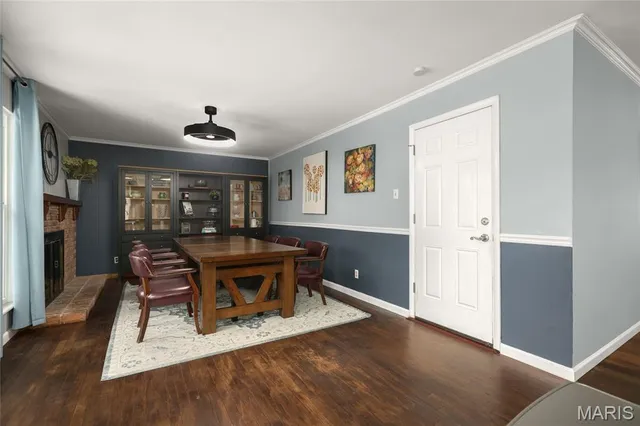 $420,000 | 911 Parkfield Terrace, Manchester, MO 63021