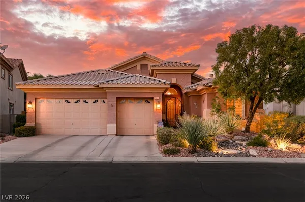 $599,900 | 8940 Minsk Court, Las Vegas, NV 89147