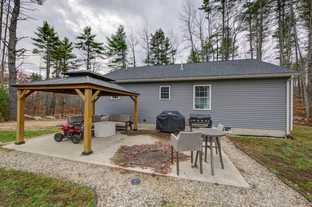 $399,999 | 474 Doles Ridge Road, Limerick, ME 04048