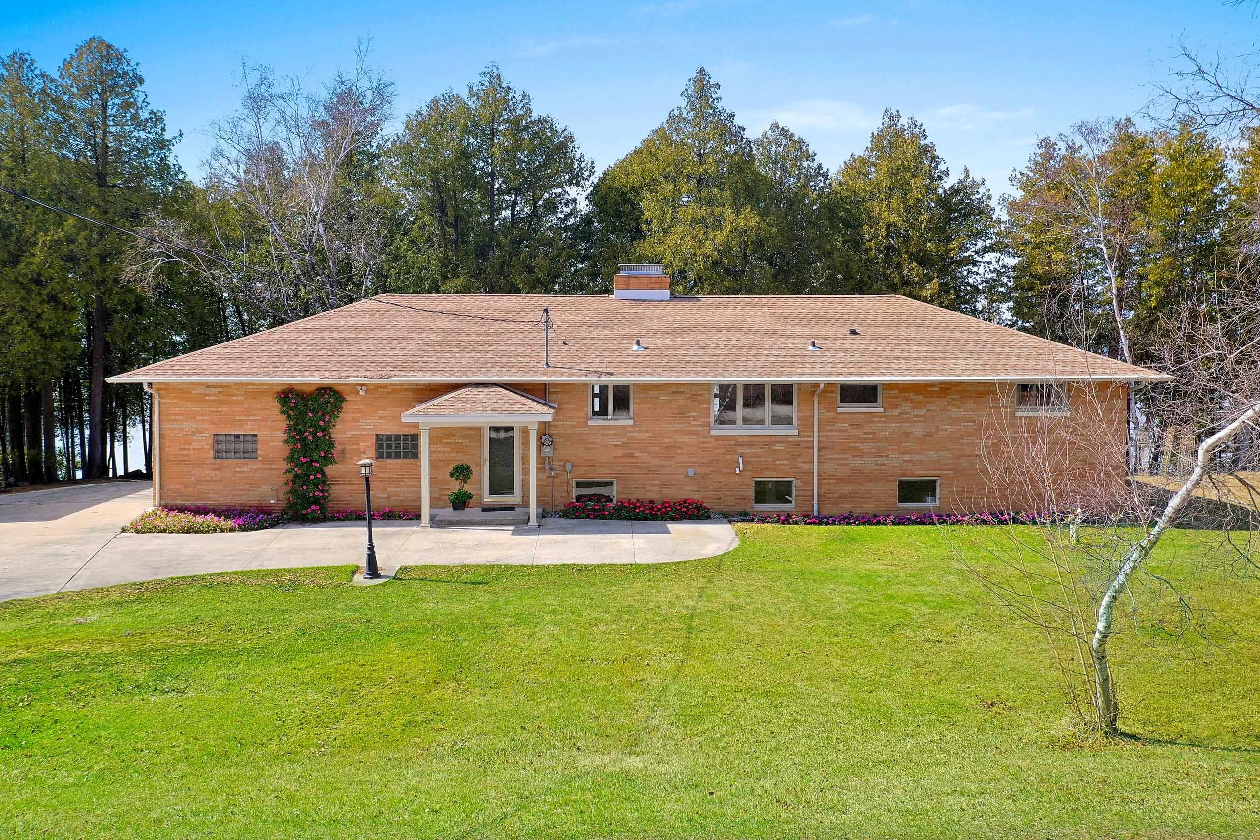 2441 White Star Road Brussels, WI 54204 - Photo 2 of 73