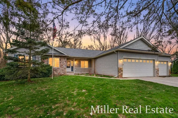 $389,900 | 4857 Hathaway Court, Hastings, MI 49058