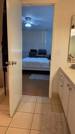 $2,400 | 750 Northeast 199th Street, Unit 101H, Miami, FL 33179