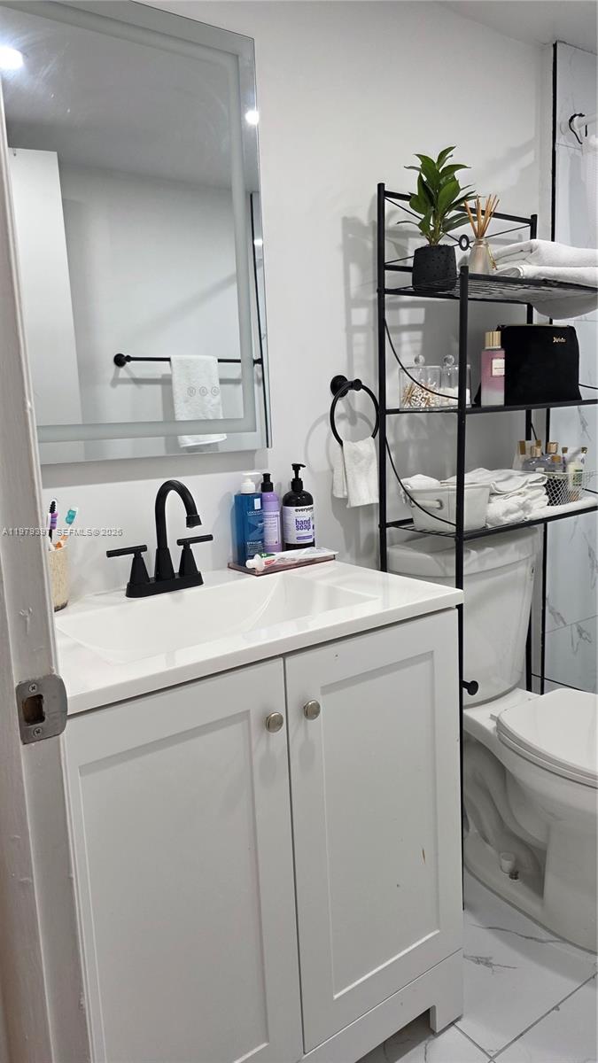750 Northeast 199th Street, Unit 101H Miami, FL 33179 - Photo 28 of 52