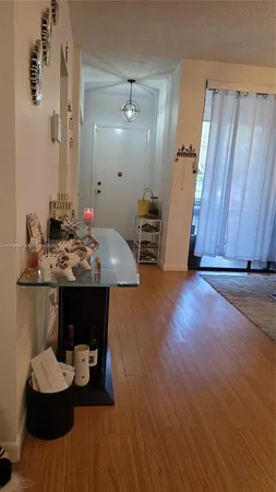 $2,400 | 750 Northeast 199th Street, Unit 101H, Miami, FL 33179