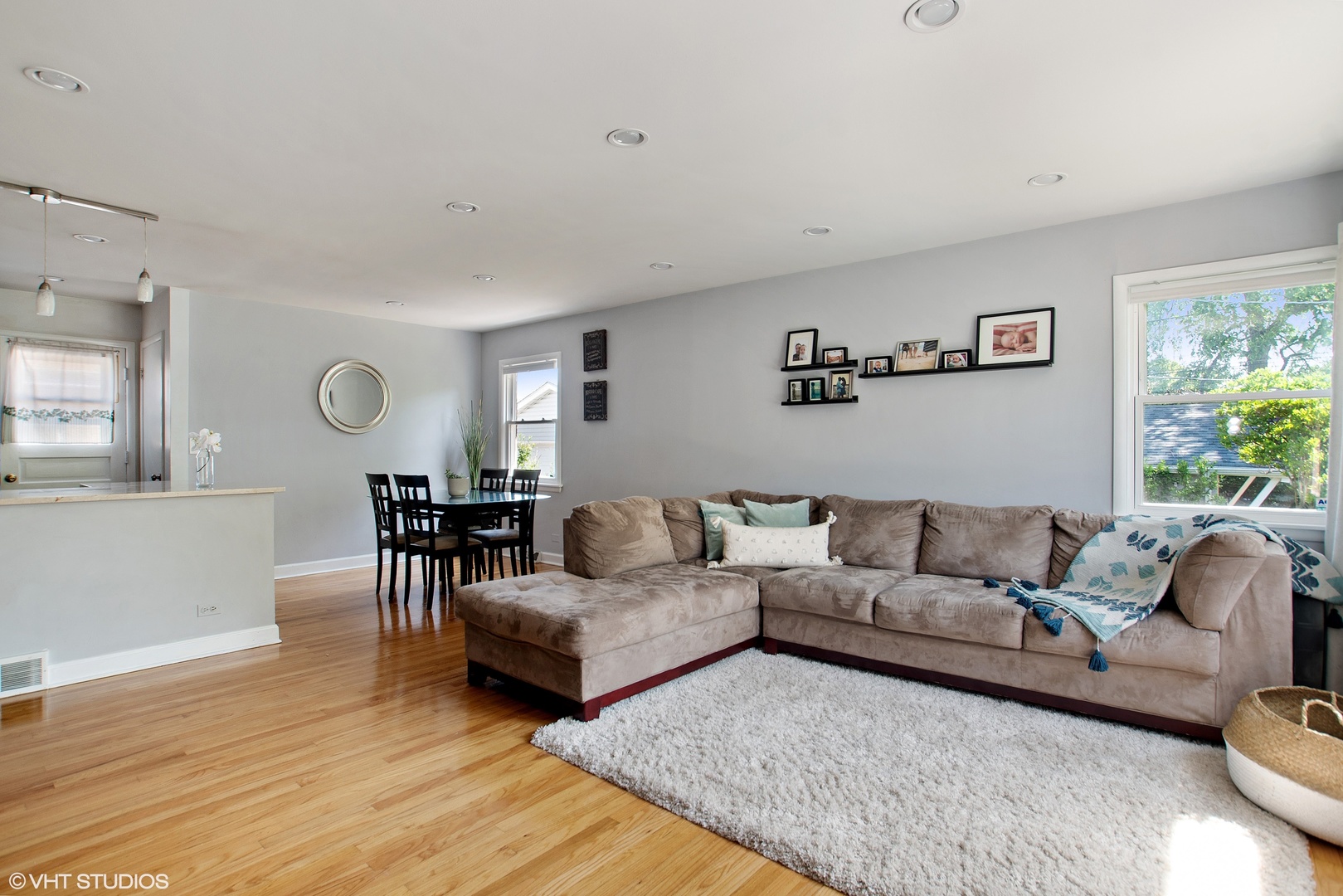 519 Ridge Road Highland Park, IL 60035 - Photo 2 of 11