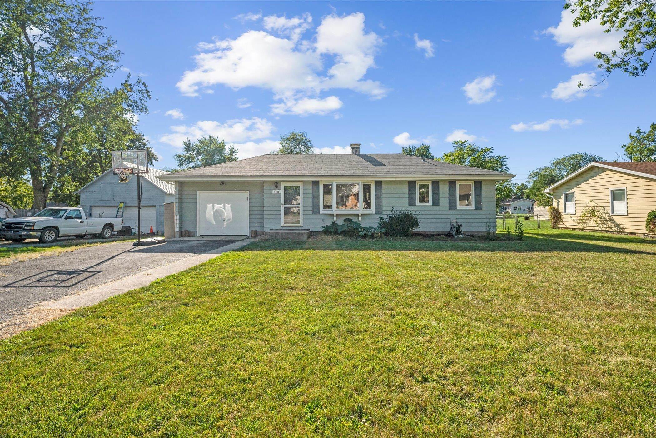 7316 Baer Road Fort Wayne, IN 46809 - Photo 2 of 29