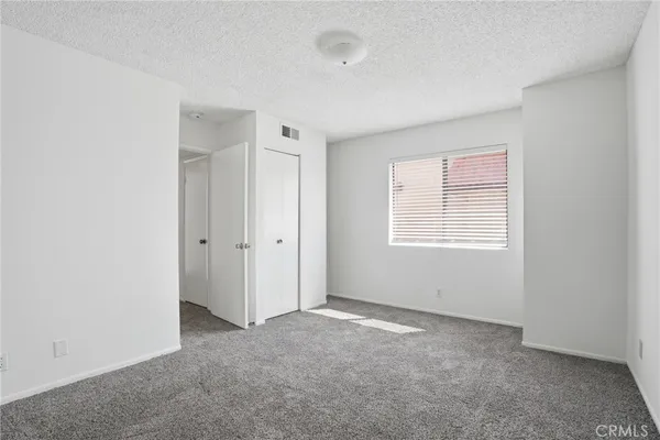 $489,995 | 27657 Ironstone Drive, Unit 1, Canyon Country, CA 91387