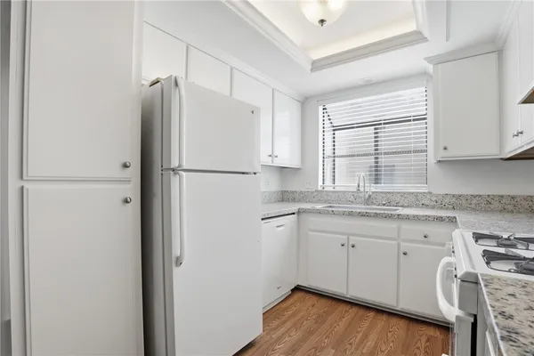 $489,995 | 27657 Ironstone Drive, Unit 1, Canyon Country, CA 91387