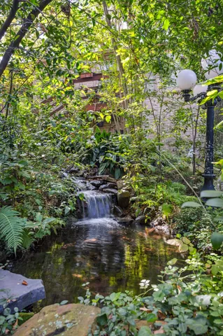 $1,495,000 | 5638 Briar Drive, Houston, TX 77056