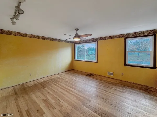 $500,000 | 4 Hadlar Drive, Lebanon, NJ 08833