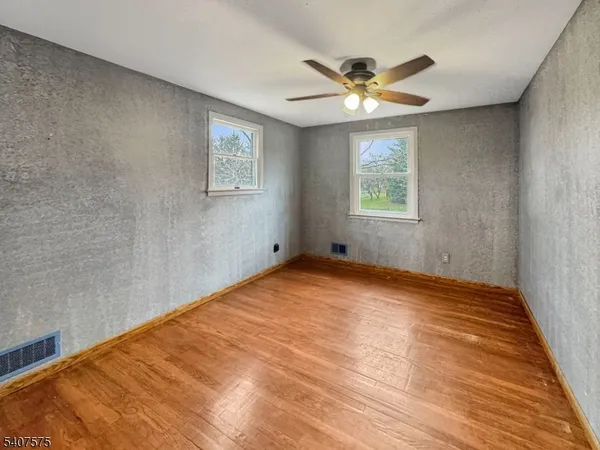 $500,000 | 4 Hadlar Drive, Lebanon, NJ 08833