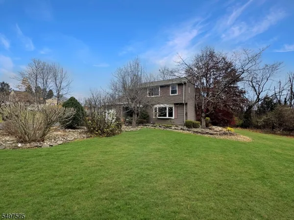 $500,000 | 4 Hadlar Drive, Lebanon, NJ 08833