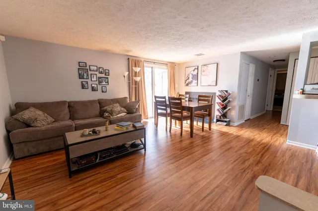 $235,000 | 800 Stratford Way, Unit E, Frederick, MD 21701