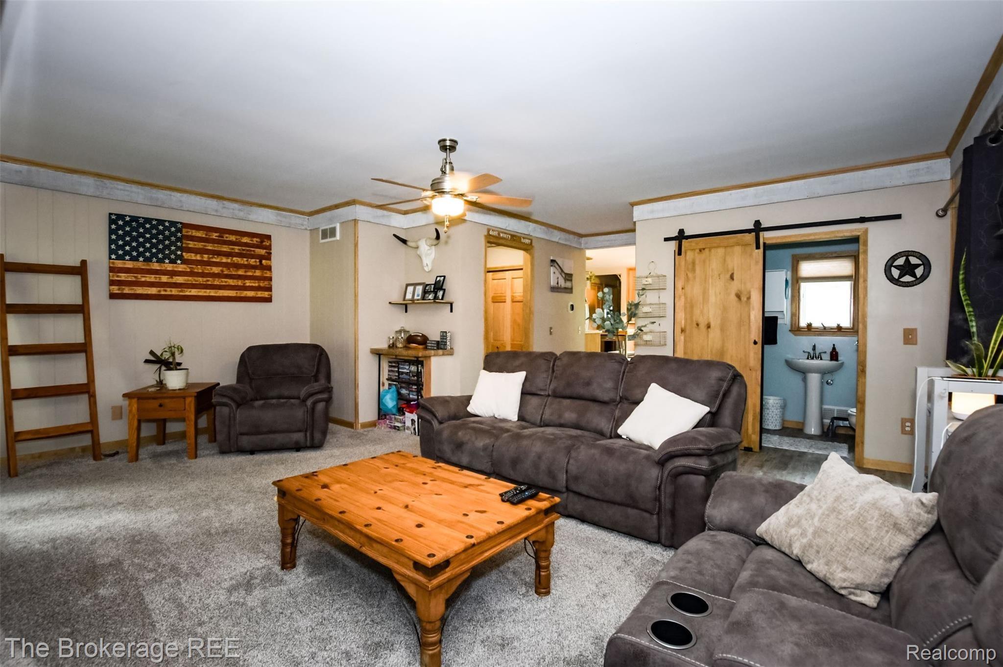 9049 Rhodes Road Goodrich, MI 48438 - Photo 6 of 37 DSC_1103.jpg