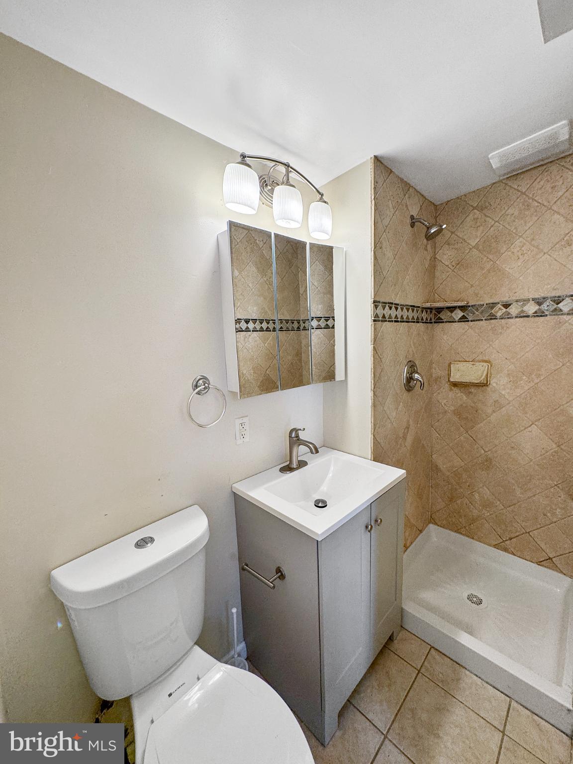 1436 Light Street Baltimore, MD 21230 - Photo 6 of 21 Modern bathroom with elegant tile accents.