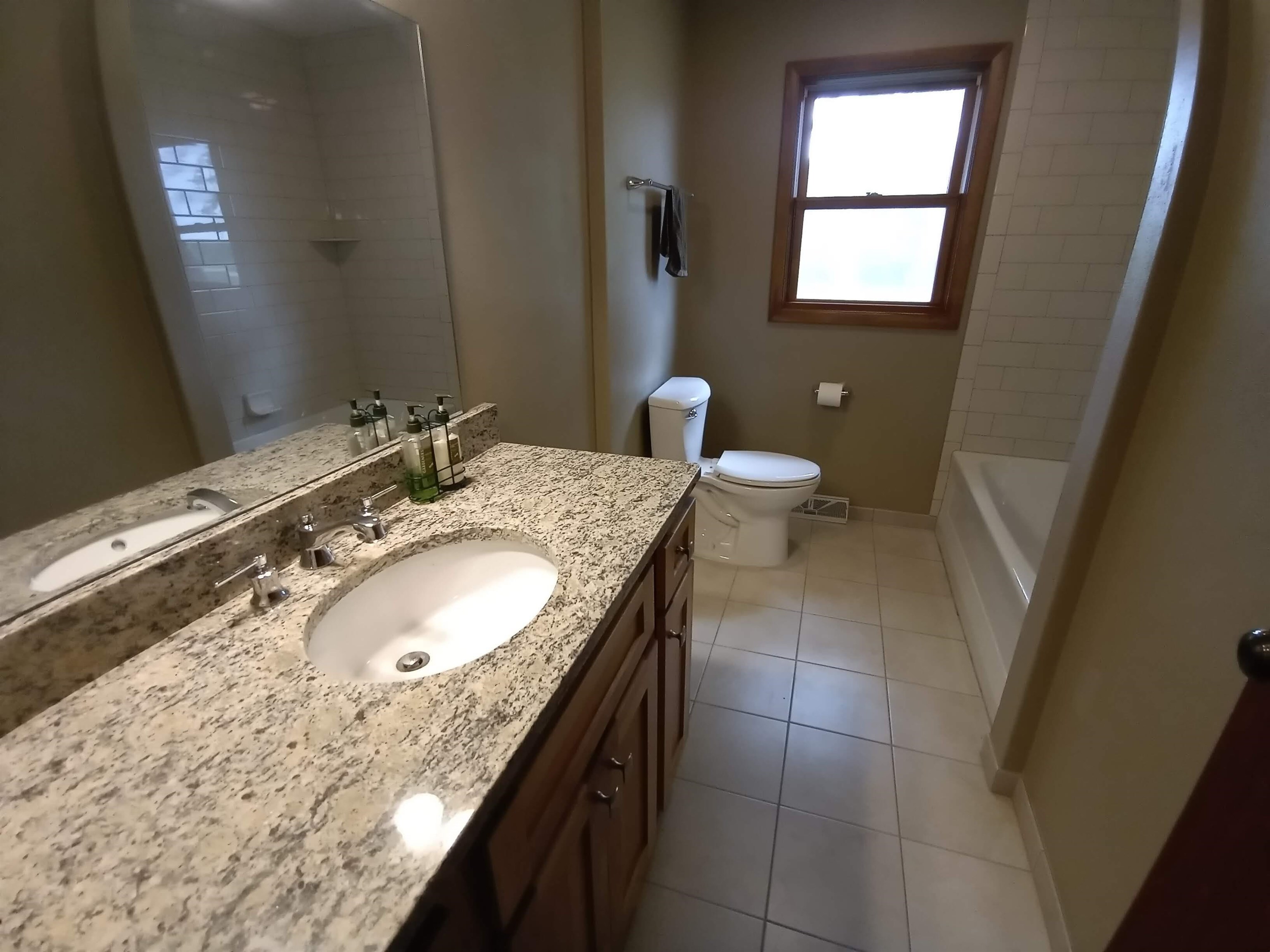 2824 Goeke Road Pecatonica, IL 61063 - Photo 15 of 38 Gallery Image 15