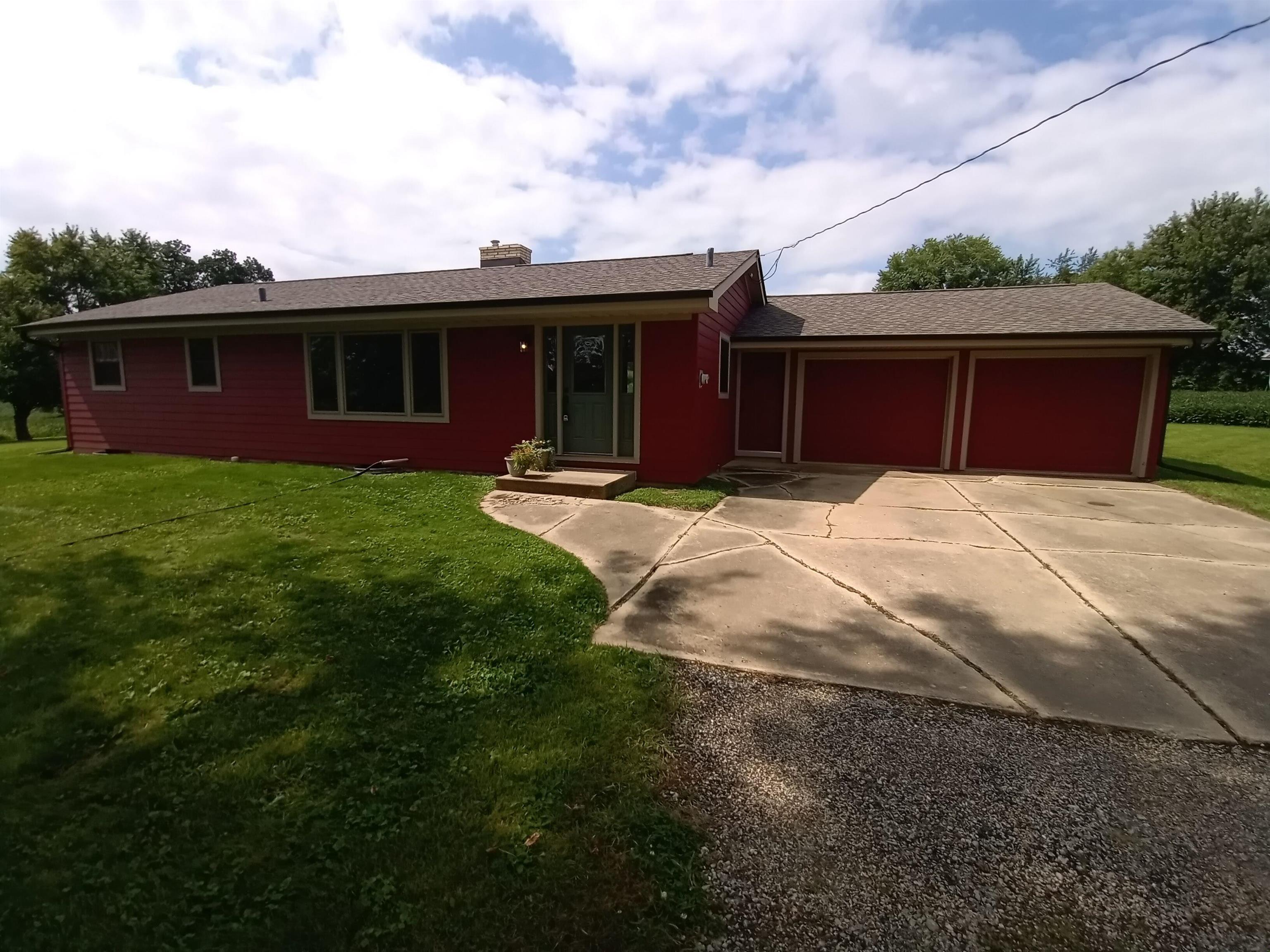 2824 Goeke Road Pecatonica, IL 61063 - Photo 3 of 38 Gallery Image 3