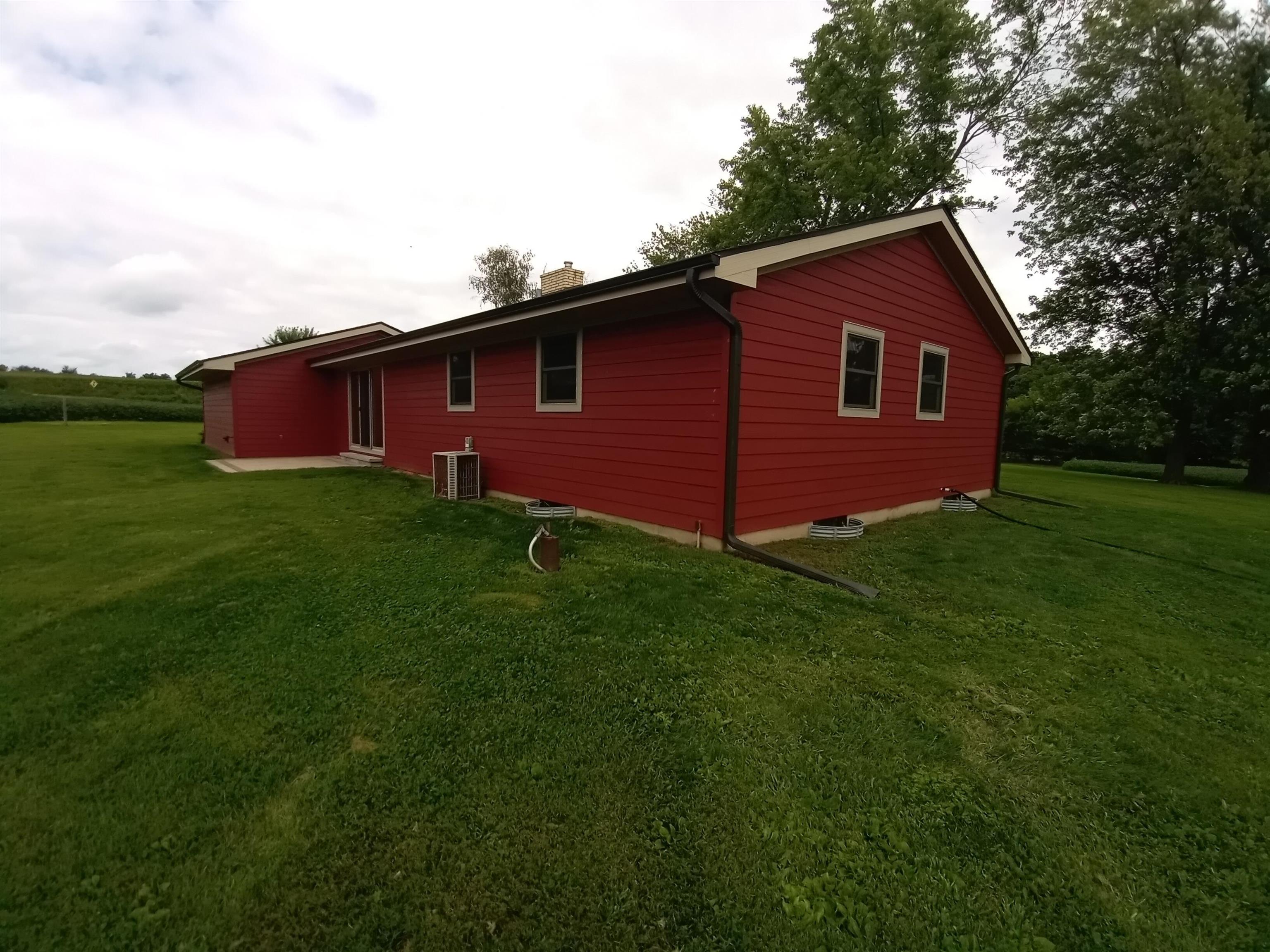 2824 Goeke Road Pecatonica, IL 61063 - Photo 31 of 38 Gallery Image 31