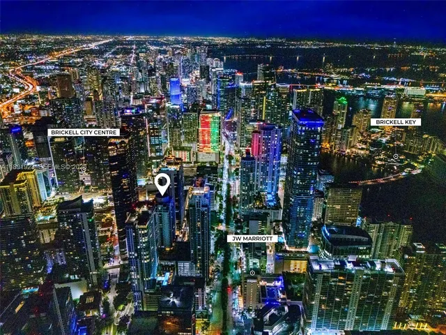 $3,500 | 1050 Brickell Avenue, Unit 1006, Miami, FL 33131