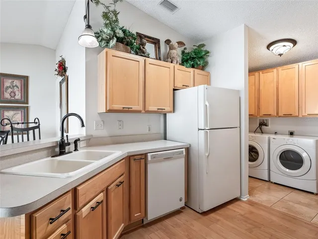 $298,000 | 392 Rose Croft Terrace, The Villages, FL 32162