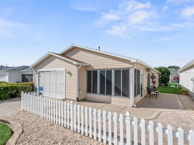 $298,000 | 392 Rose Croft Terrace, The Villages, FL 32162