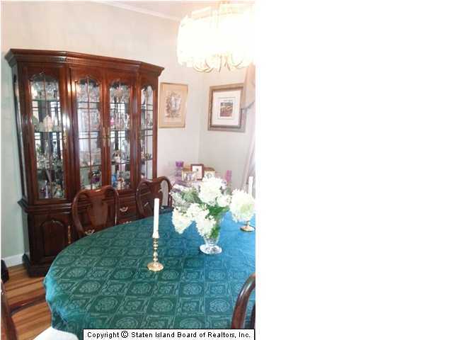 933 Richmond Road Staten Island, NY 10304 - Photo 6 of 15 Additional Photo