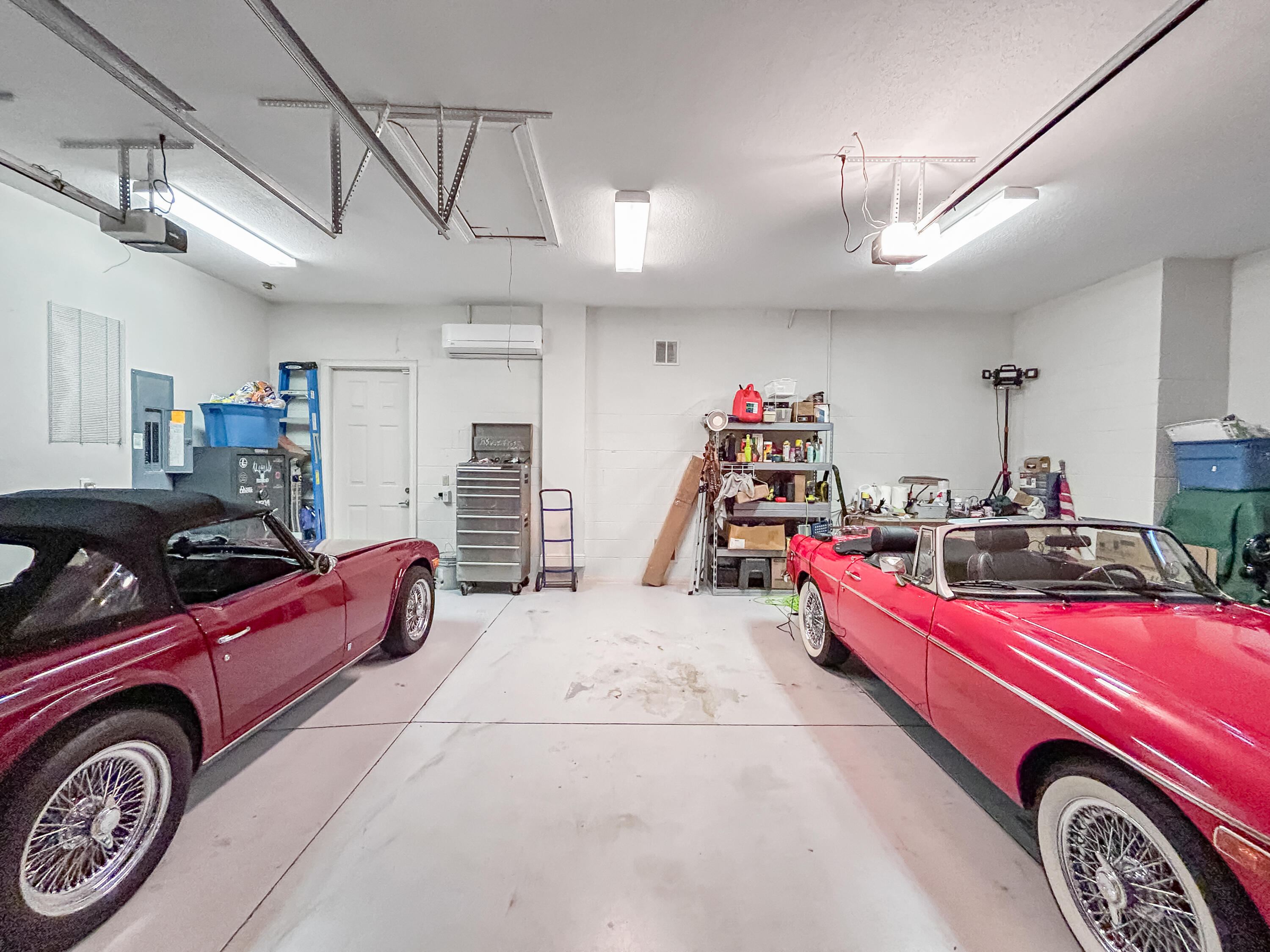 26345 San Gabriel Howey-in-the-Hills, FL 34737 - Photo 43 of 51 Photo Aug 26 2025, 7 53 06 PM