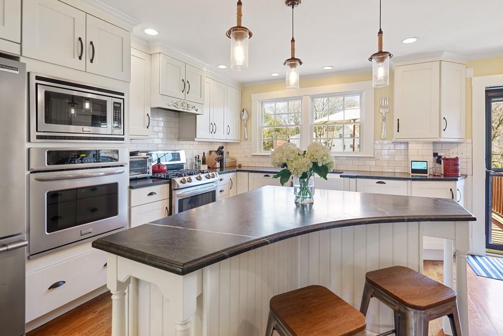 14 Arnold Road Hingham, MA 02043 - Photo 8 of 31 Gallery Image 8