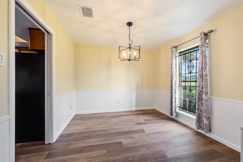 4910 Teton Street Houston, TX 77033 - Photo 13 of 27
